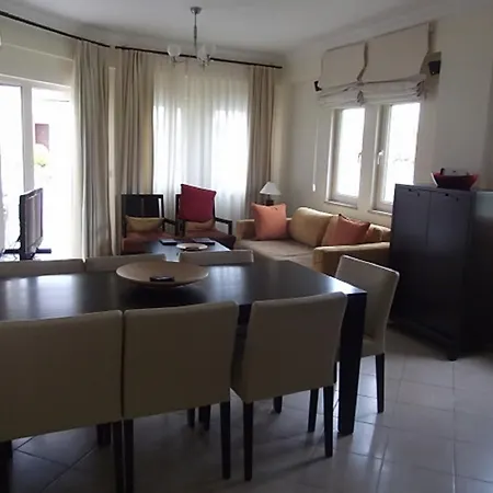 Apollonium Villas ヴィラ *
