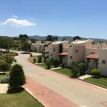 Apollonium Villas ヴィラ *